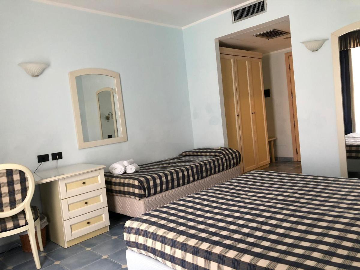 Classic Triple Room,1657137118:JPEG